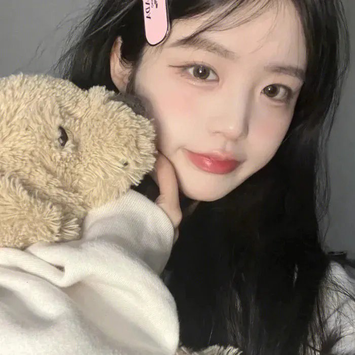 黑夜里的眼睛